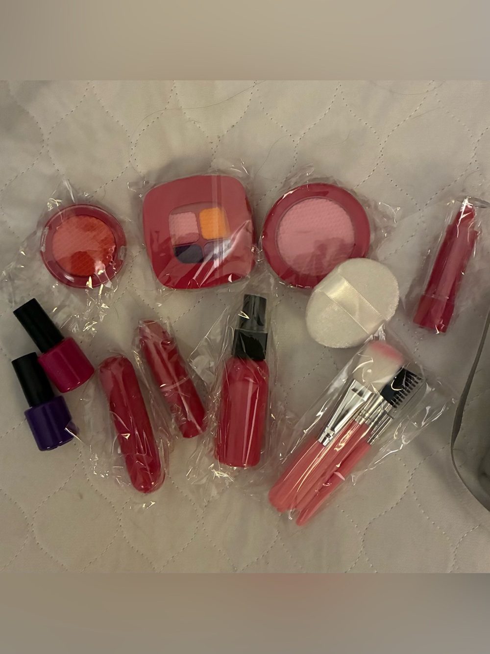 New Jiya kids play Makeup Kit w/unicorn purse 17 pieces 3+ years